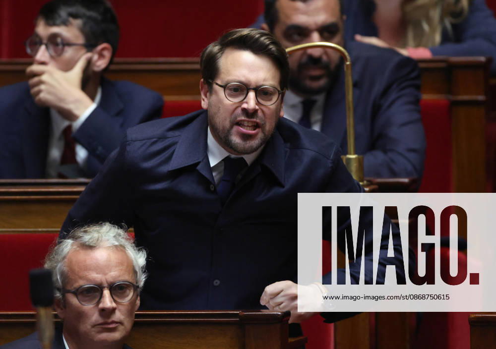 AssembleÌe Nationale - QAG du 6 octobre 2026 Benjamin Lucas-Lundy Sà ance des Questions d Actualità s au Gouvernement à l AssembleÌe Nationale à Paris, le 6 octobre 2026. Current Affairs Question Period with the Government at the National Assembly in Paris