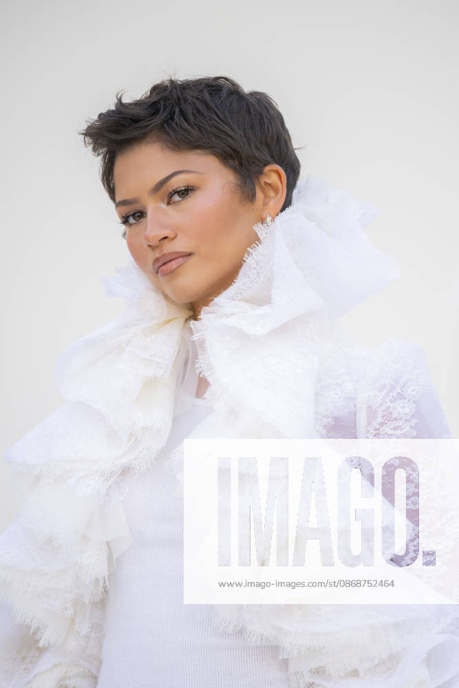 Louis Vuitton - Photocall - Paris Fashion Week EB Zendaya attends the Louis Vuitton Womenswear Spring Summer 2027 show as part of Paris Fashion Week on October 06, 2026 in Paris, France. Photo by Eliot Blondet ABACAPRESS.COM Paris France France
