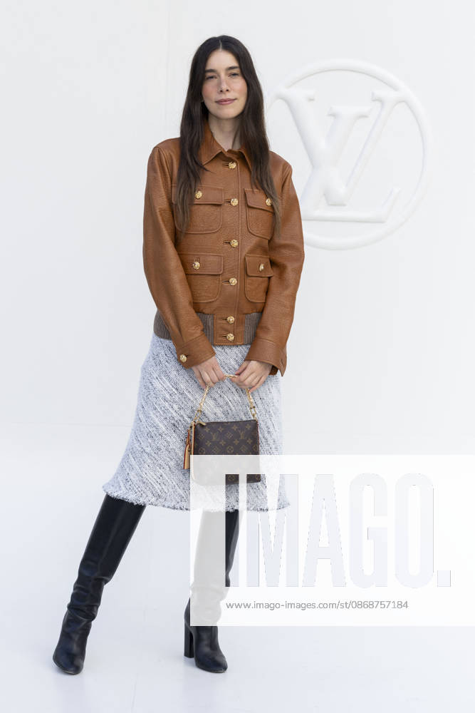 Danielle Haim at the photocall for the Louis Vuitton Women’s Ready-to-Wear Spring Summer 2027 show during Paris Fashion Week (PFW) at the Cité internationale universitaire de Paris, France, on October 6, 2026. Olivier Borde, Bestimage. Photocall at the Louis Vuitton Women’s Ready-to-Wear Spring Summer 2027 show as part of Paris Fashion Week on October 6, 2026, in Paris, France.