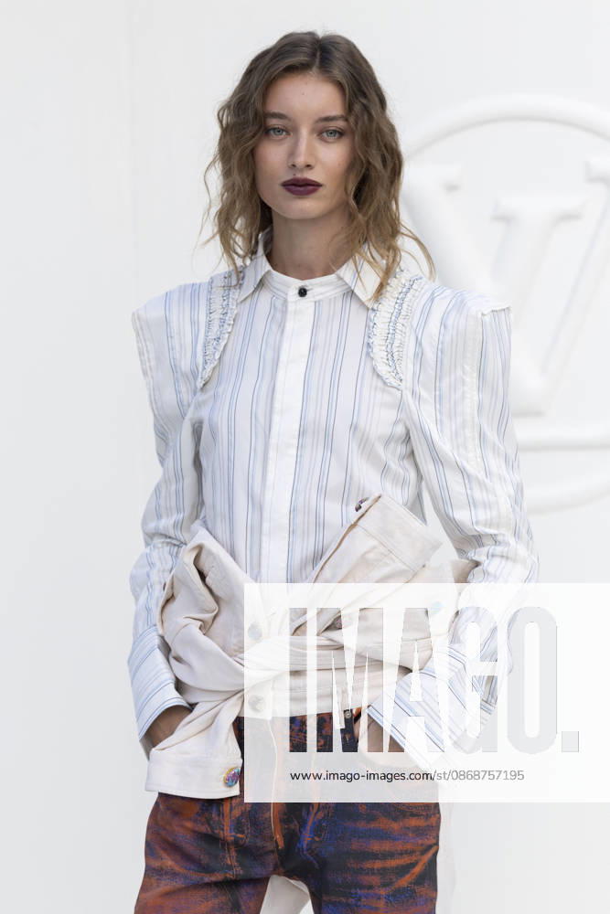 Giulia Maenza at the photocall for the Louis Vuitton Women’s Ready-to-Wear Spring Summer 2027 show during Paris Fashion Week (PFW) at the Cité internationale universitaire de Paris, France, on October 6, 2026. Olivier Borde, Bestimage. Photocall at the Louis Vuitton Women’s Ready-to-Wear Spring Summer 2027 show as part of Paris Fashion Week on October 6, 2026, in Paris, France.