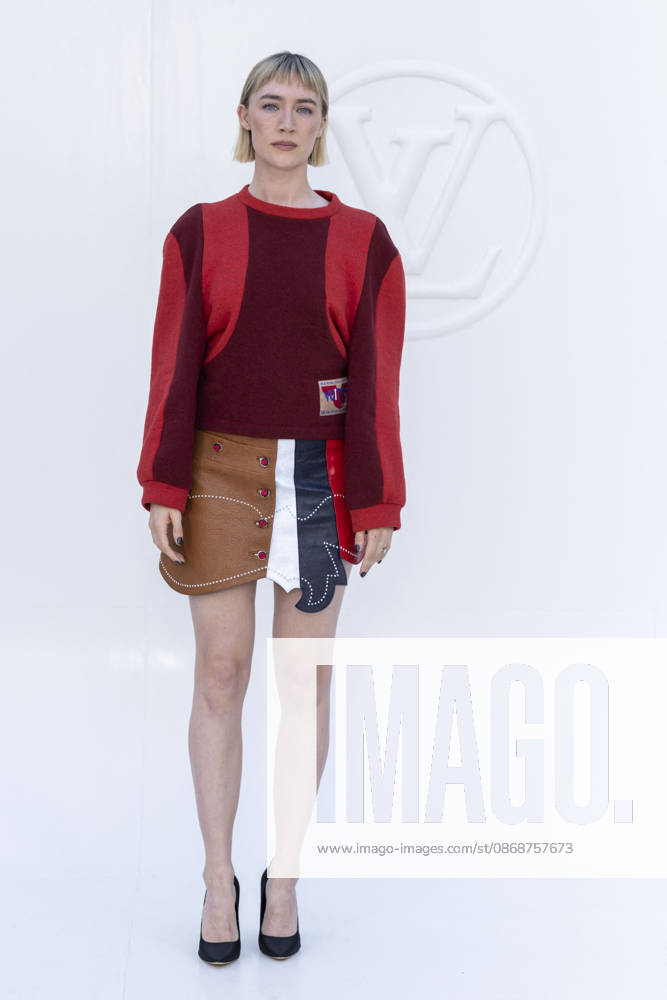 Saoirse Ronan at the photocall for the Louis Vuitton Women’s Ready-to-Wear Spring Summer 2027 show during Paris Fashion Week (PFW) at the Cité internationale universitaire de Paris, France, on October 6, 2026. Olivier Borde, Bestimage. Photocall at the Louis Vuitton Women’s Ready-to-Wear Spring Summer 2027 show as part of Paris Fashion Week on October 6, 2026, in Paris, France.