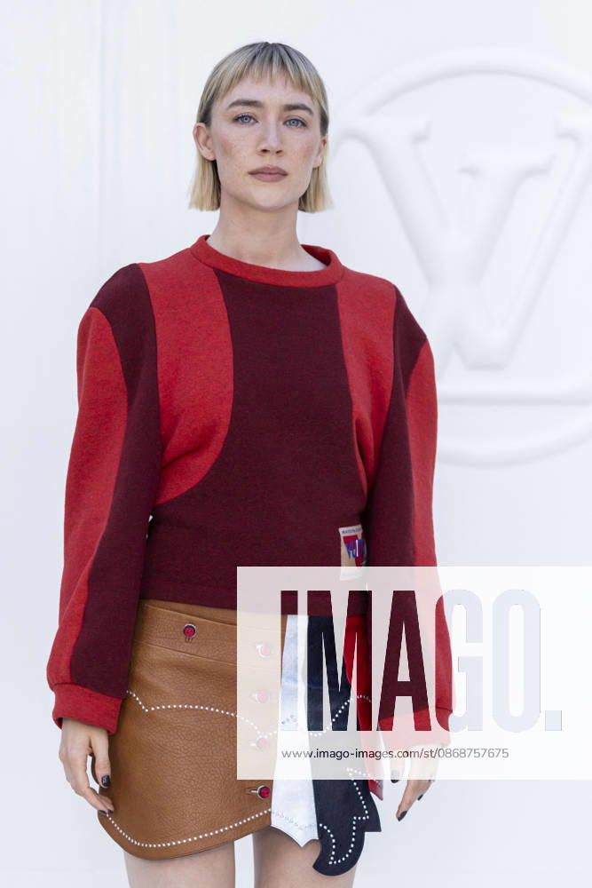 Saoirse Ronan at the photocall for the Louis Vuitton Women’s Ready-to-Wear Spring Summer 2027 show during Paris Fashion Week (PFW) at the Cité internationale universitaire de Paris, France, on October 6, 2026. Olivier Borde, Bestimage. Photocall at the Louis Vuitton Women’s Ready-to-Wear Spring Summer 2027 show as part of Paris Fashion Week on October 6, 2026, in Paris, France.