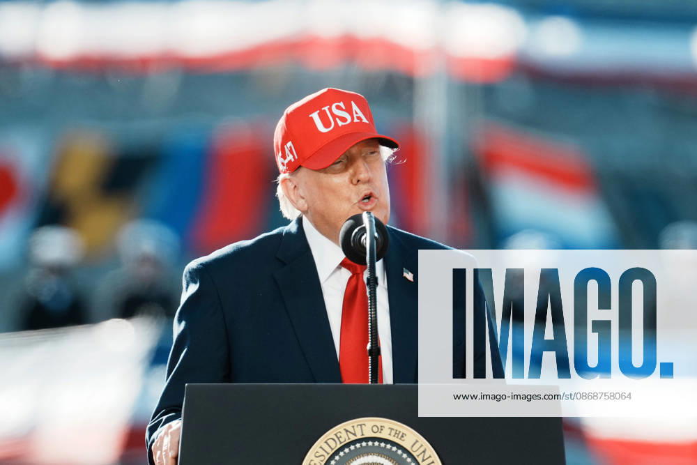President Donald Trump speaks during an event at Tradepoint Atlantic in Sparrows Point, Marylan on Tuesday, Oct. 6, 2026. Anduril Industries, known for building drones and autonomous aircraft, is investing $3.7 billion to build a massive new shipbuilding facility named Arsenal 2 in Maryland, a move that will enhance the US Navy s nuclear-powered submarine production. BAL20261006117 AlxDrago