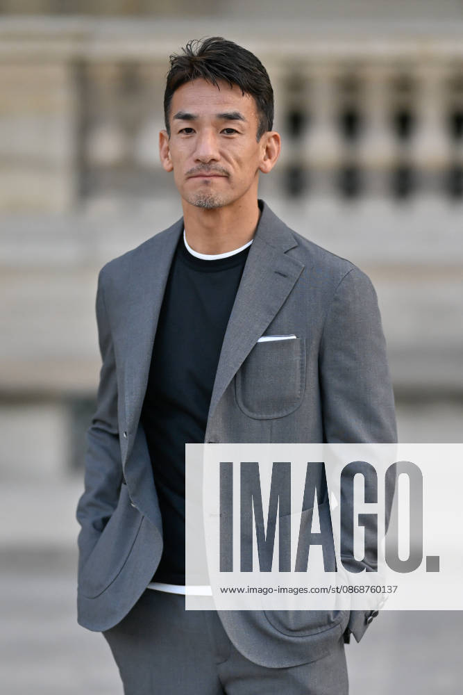 PFW Louis Vuitton Outside Arrivals Hidetoshi Nakata arriving at Louis Vuitton show during Paris Fashion Week, in Paris, France on 6 October 2026. Photo by Julien Reynaud APS-Medias ABACAPRESS.COM Paris France
