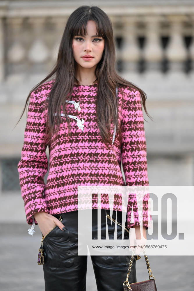 PFW Louis Vuitton Outside Arrivals Urassaya Sperbund arriving at Louis Vuitton show during Paris Fashion Week, in Paris, France on 6 October 2026. Photo by Julien Reynaud APS-Medias ABACAPRESS.COM Paris France