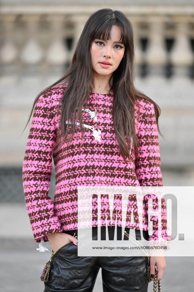 PFW Louis Vuitton Outside Arrivals Urassaya Sperbund arriving at Louis Vuitton show during Paris Fashion Week, in Paris, France on 6 October 2026. Photo by Julien Reynaud APS-Medias ABACAPRESS.COM Paris France