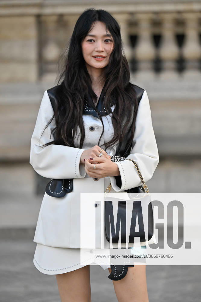 PFW Louis Vuitton Outside Arrivals Shin Min-a arriving at Louis Vuitton show during Paris Fashion Week, in Paris, France on 6 October 2026. Photo by Julien Reynaud APS-Medias ABACAPRESS.COM Paris France