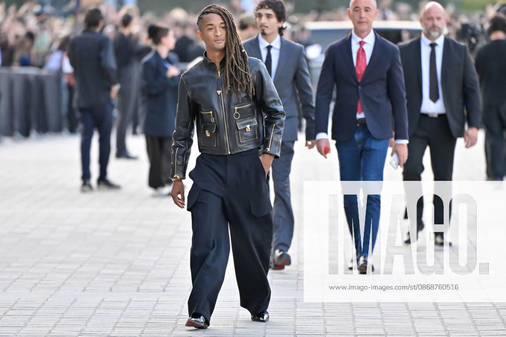 PFW Louis Vuitton Outside Arrivals Jaden Smith arriving at Louis Vuitton show during Paris Fashion Week, in Paris, France on 6 October 2026. Photo by Julien Reynaud APS-Medias ABACAPRESS.COM Paris France