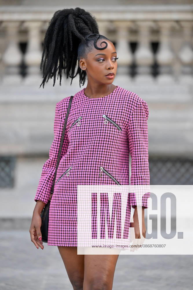 PFW Louis Vuitton Outside Arrivals Thuso Mbedu arriving at Louis Vuitton show during Paris Fashion Week, in Paris, France on 6 October 2026. Photo by Julien Reynaud APS-Medias ABACAPRESS.COM Paris France