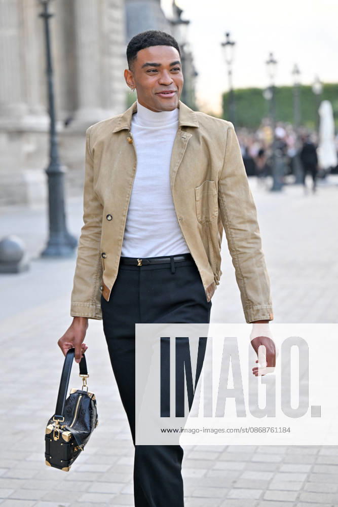 PFW Louis Vuitton Outside Arrivals Owen Thiele arriving at Louis Vuitton show during Paris Fashion Week, in Paris, France on 6 October 2026. Photo by Julien Reynaud APS-Medias ABACAPRESS.COM Paris France