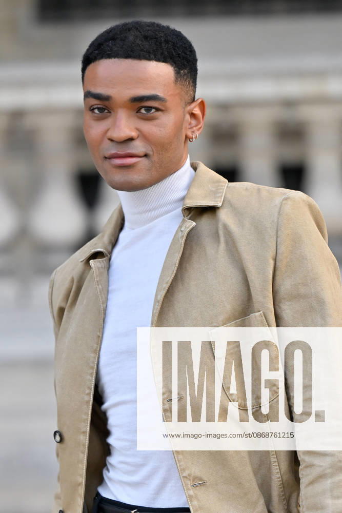 PFW Louis Vuitton Outside Arrivals Owen Thiele arriving at Louis Vuitton show during Paris Fashion Week, in Paris, France on 6 October 2026. Photo by Julien Reynaud APS-Medias ABACAPRESS.COM Paris France