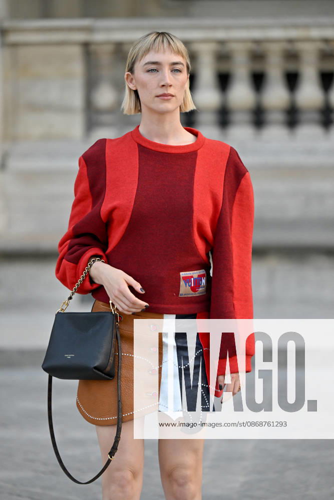 PFW Louis Vuitton Outside Arrivals Saoirse Ronan arriving at Louis Vuitton show during Paris Fashion Week, in Paris, France on 6 October 2026. Photo by Julien Reynaud APS-Medias ABACAPRESS.COM Paris France
