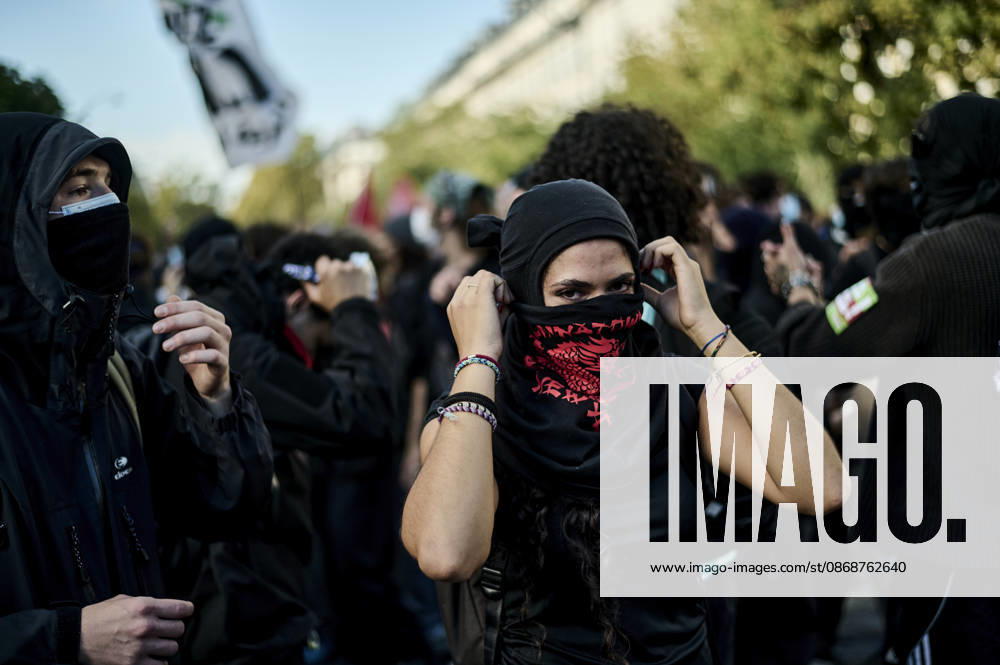 High school students protest in Paris, on October 6, 2026. - 06 10 2026 - France Ile-de-France (region) Paris - AntoninxBuratx Pictorium LePictorium_0342061