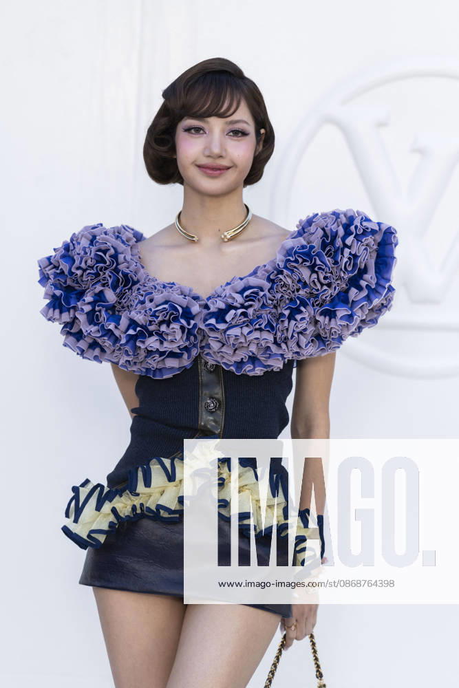 Lisa at the photocall for the Louis Vuitton Women’s Ready-to-Wear Spring Summer 2027 show during Paris Fashion Week (PFW) at the Cité internationale universitaire de Paris, France, on October 6, 2026. Olivier Borde, Bestimage. Photocall at the Louis Vuitton Women’s Ready-to-Wear Spring Summer 2027 show as part of Paris Fashion Week on October 6, 2026, in Paris, France.