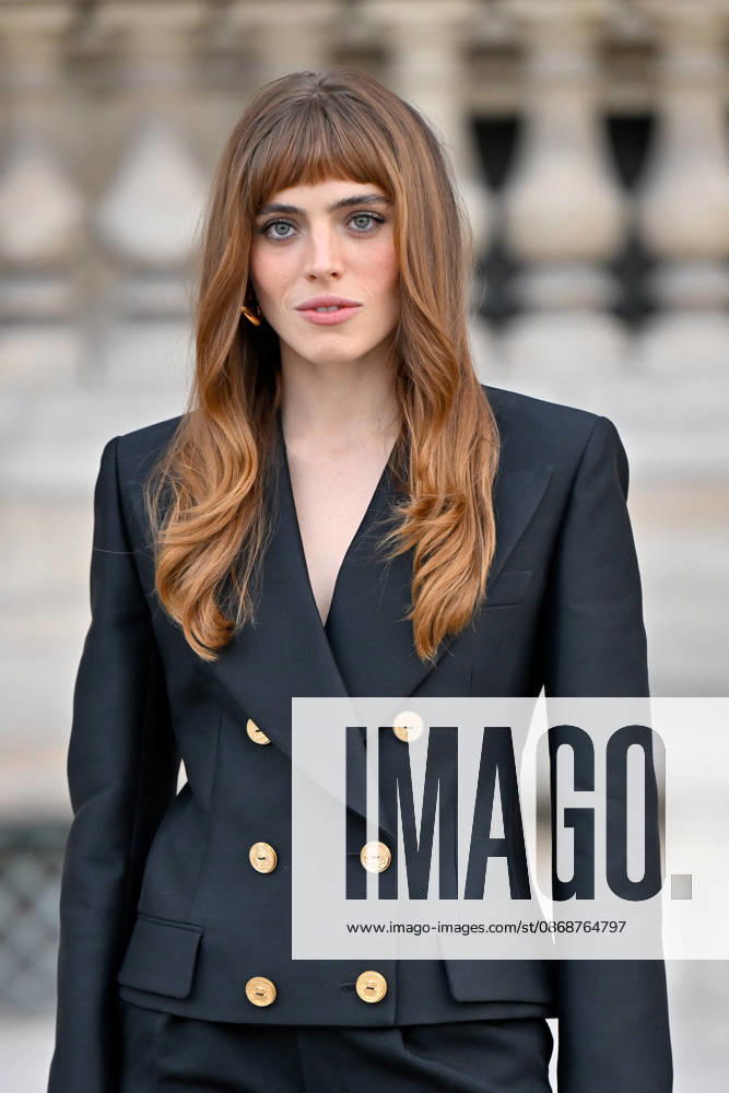 PFW Louis Vuitton Outside Arrivals Bella Maclean arriving at Louis Vuitton show during Paris Fashion Week, in Paris, France on 6 October 2026. Photo by Julien Reynaud APS-Medias ABACAPRESS.COM Paris France