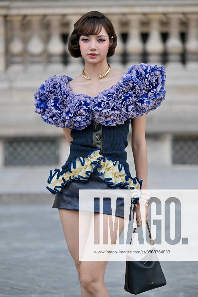 PFW Louis Vuitton Outside Arrivals Lisa arriving at Louis Vuitton show during Paris Fashion Week, in Paris, France on 6 October 2026. Photo by Julien Reynaud APS-Medias ABACAPRESS.COM Paris France
