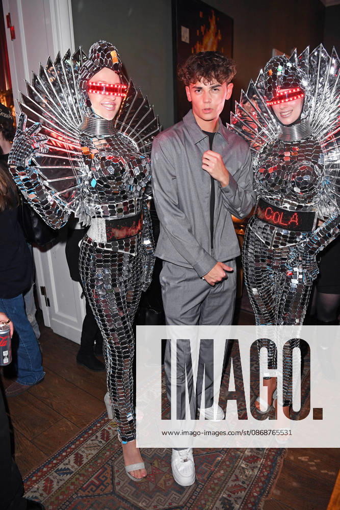 Benni Kalcher (Benni BK) bei der COKE LIGHT EXPERIENCE X BRUCE DARNELL im Borchardt in Berlin am 06.10.2026