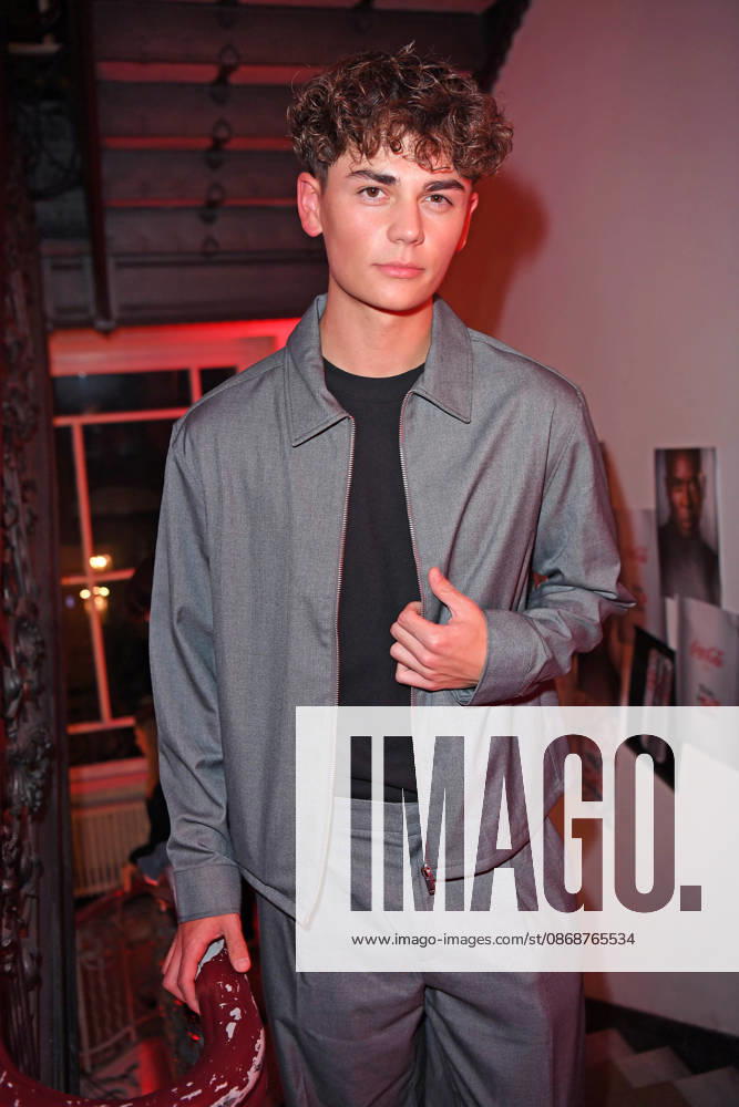 Benni Kalcher (Benni BK) bei der COKE LIGHT EXPERIENCE X BRUCE DARNELL im Borchardt in Berlin am 06.10.2026