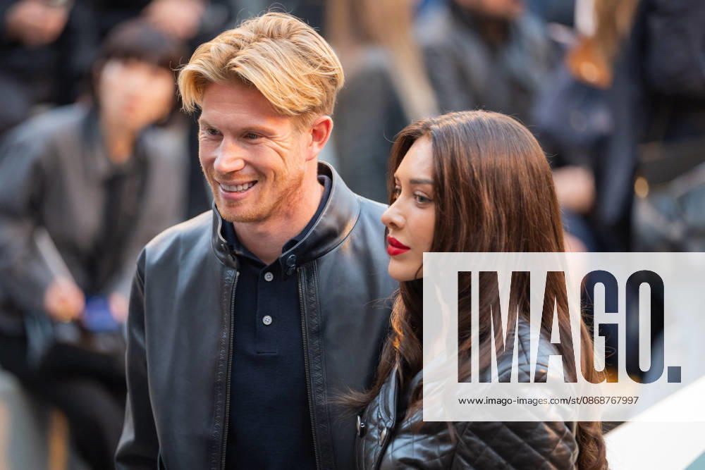 PFW - Louis Vuitton Front Row - Paris Belgium s midfielder 07 Kevin De Bruyne (L) and his wife Michele De Bruyne poses as she arrives ahead of the Louis Vuitton Women s Spring Summer 2027 collection fashion show as part of the Paris Fashion Week, in Paris, France on October 6, 2026. Photo by Alexis Jumeau ABACAPRESS.COM Paris France
