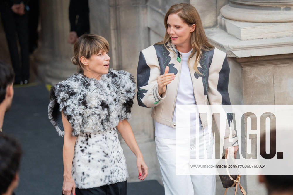 PFW - Louis Vuitton Front Row - Paris Marina Fois and Justine Triet poses as she arrives ahead of the Louis Vuitton Women s Spring Summer 2027 collection fashion show as part of the Paris Fashion Week, in Paris, France on October 6, 2026. Photo by Alexis Jumeau ABACAPRESS.COM Paris France