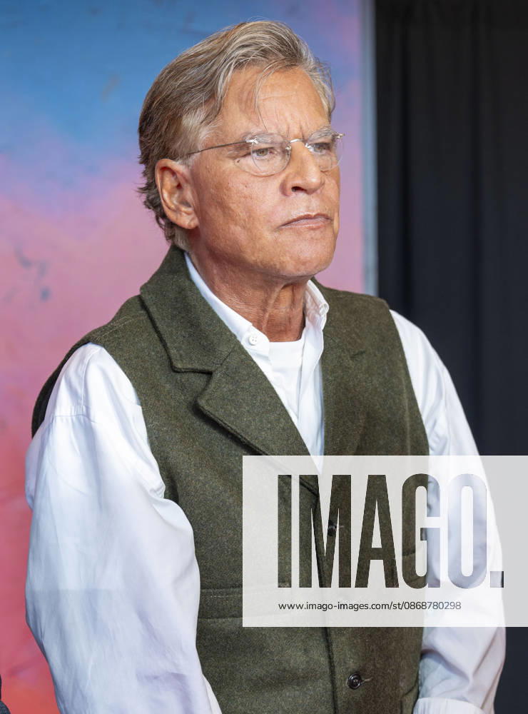 AARON SORKIN attends a press conference for A Few Good Men on Broadway at the Vivian Beaumont Theater at Lincoln Center in New York. 6 October 2026 New York USA - ZUMAa265 20261006_zep_a265_054