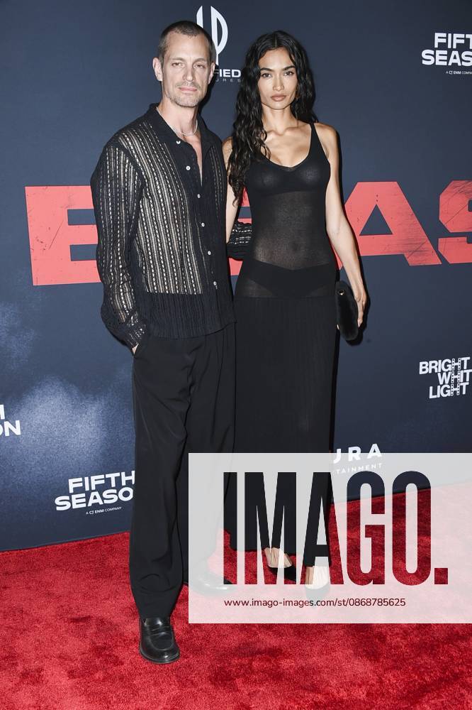 Joel Kinnaman, Kelly Gale at arrivals for THE BEAST Premiere, Academy Museum of Motion Pictures, Los Angeles, CA, October 06, 2026. Photo By: Elizabeth Goodenough Everett Collection THE BEAST Premiere PUBLICATIONXNOTxINxCANxCHNxFRAxITAxJPNxNORxPOLxRUSxESPxUKxUSA