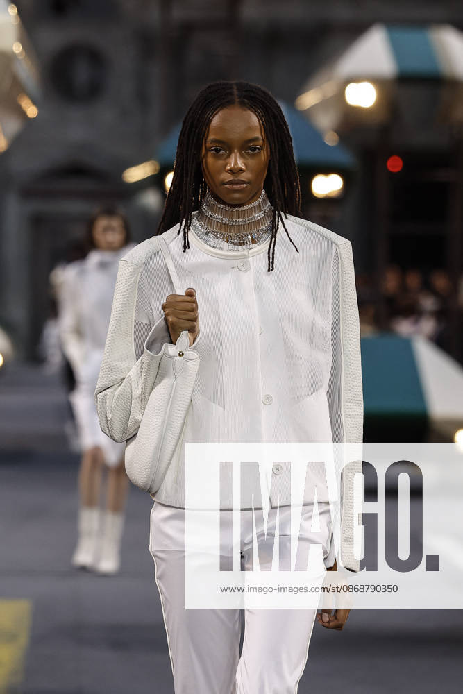 Louis Vuitton Women s Ready-to-Wear Spring Summer 2026 Collection Fashion Show during Paris Fashion Week, October 6, 2026 Louis Vuitton Women’s Ready-to-Wear Spring Summer 2026 Collection Fashion Show, during Paris Fashion Week on October 6, 2026, Paris, France