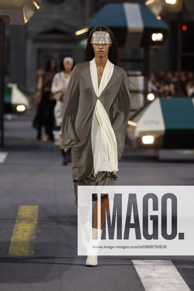 Louis Vuitton Women s Ready-to-Wear Spring Summer 2026 Collection Fashion Show during Paris Fashion Week, October 6, 2026 Louis Vuitton Women’s Ready-to-Wear Spring Summer 2026 Collection Fashion Show, during Paris Fashion Week on October 6, 2026, Paris, France