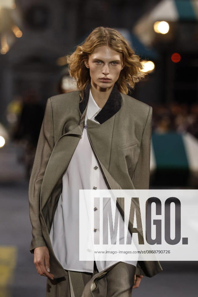 Louis Vuitton Women s Ready-to-Wear Spring Summer 2026 Collection Fashion Show during Paris Fashion Week, October 6, 2026 Louis Vuitton Women’s Ready-to-Wear Spring Summer 2026 Collection Fashion Show, during Paris Fashion Week on October 6, 2026, Paris, France