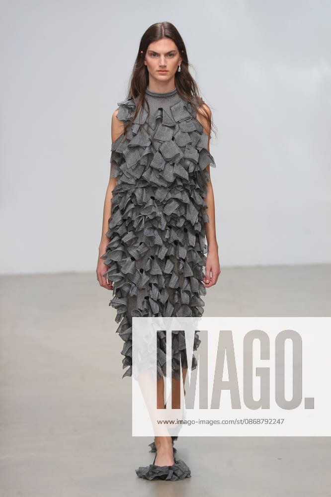 PFW - CFCL Runway A model walks the runway during the CFCL Ready to Wear Fall Winter 2026-2027 fashion show as part of Paris Fashion Week on March 10, 2026 in Paris, France. Photo by Alain-Gil Gonzalez ABACAPRESS.COM Paris France