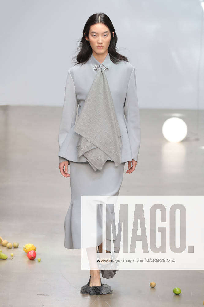 PFW - CFCL Runway A model walks the runway during the CFCL Ready to Wear Fall Winter 2026-2027 fashion show as part of Paris Fashion Week on March 10, 2026 in Paris, France. Photo by Alain-Gil Gonzalez ABACAPRESS.COM Paris France