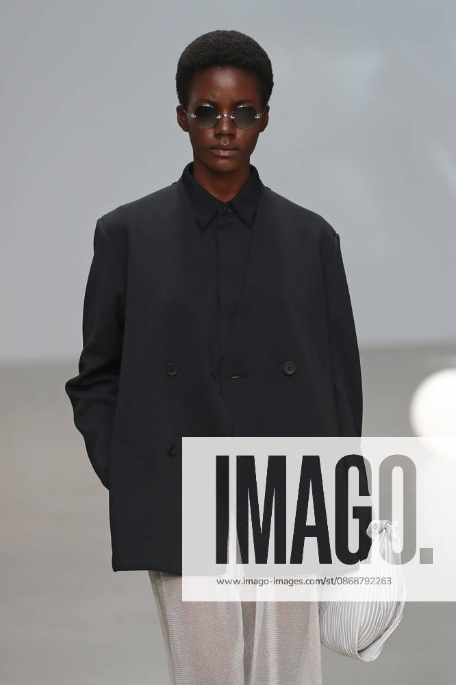 PFW - CFCL Runway A model walks the runway during the CFCL Ready to Wear Fall Winter 2026-2027 fashion show as part of Paris Fashion Week on March 10, 2026 in Paris, France. Photo by Alain-Gil Gonzalez ABACAPRESS.COM Paris France