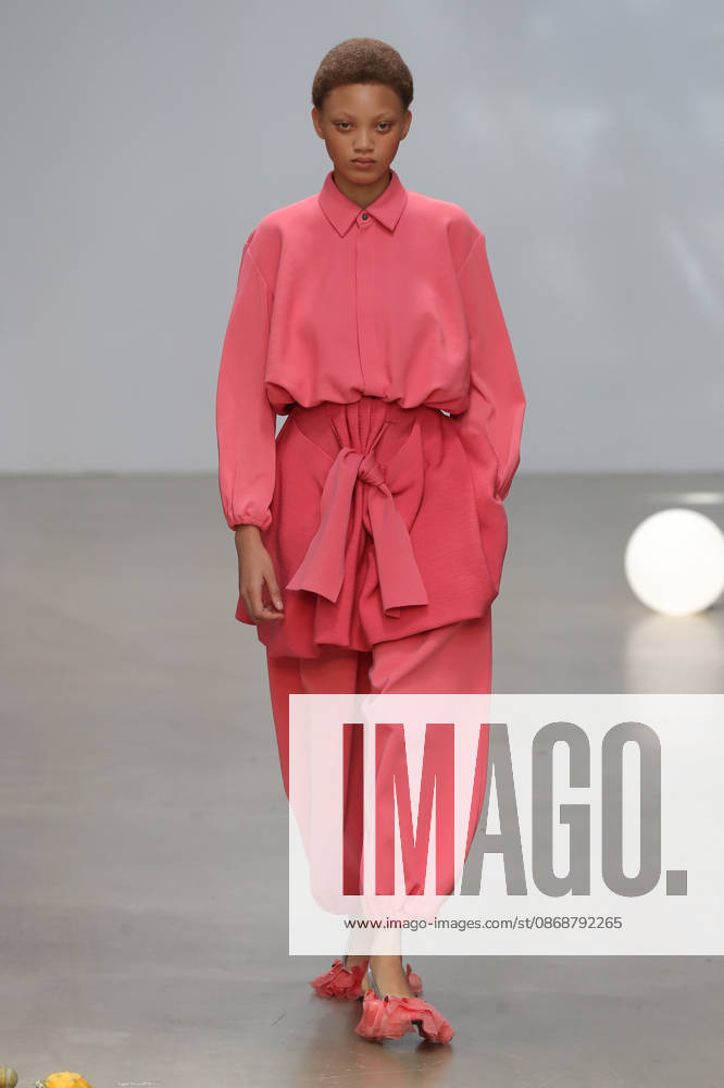 PFW - CFCL Runway A model walks the runway during the CFCL Ready to Wear Fall Winter 2026-2027 fashion show as part of Paris Fashion Week on March 10, 2026 in Paris, France. Photo by Alain-Gil Gonzalez ABACAPRESS.COM Paris France