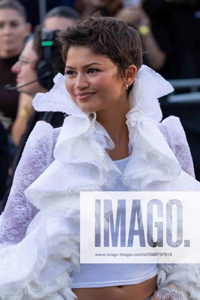 Zendaya at the Louis Vuitton Women s Ready-to-Wear Spring Summer 2026 Collection fashion show during Paris Fashion Week, October 6, 2026 Florian Lavielle Bestimage Celebrities at the Louis Vuitton Women’s Ready-to-Wear Spring Summer 2026 Collection fashion show during Paris Fashion Week on October 6, 2026, Paris, France