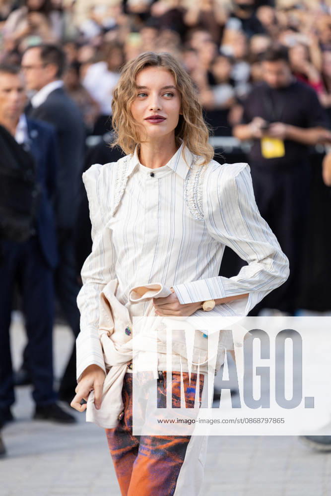 Giulia Maenza at the Louis Vuitton Women s Ready-to-Wear Spring Summer 2026 Collection fashion show during Paris Fashion Week, October 6, 2026 Florian Lavielle Bestimage Celebrities at the Louis Vuitton Women’s Ready-to-Wear Spring Summer 2026 Collection fashion show during Paris Fashion Week on October 6, 2026, Paris, France