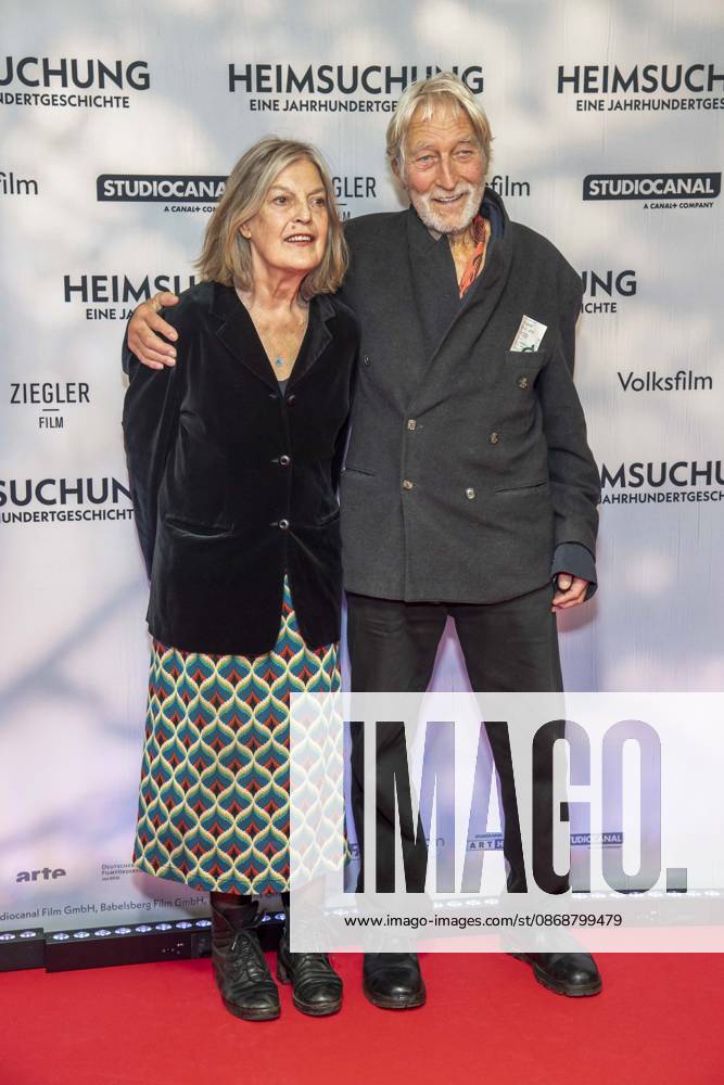 ABB HEIMSUCHUNG- Lars Eidinger zu Gast auf dem roten Teppich bei der Deutschland Premiere von Volker Schloendorff Kinofilm Heimsuchung im Kino International am 06.10.2026 in Berlin Berlin Deutschland