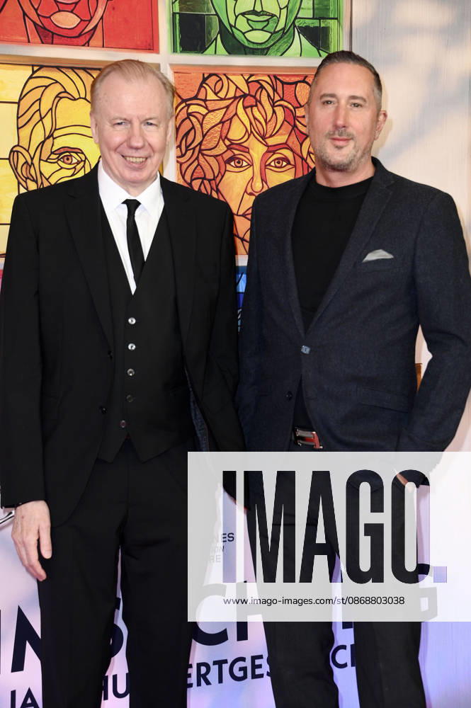 Ludger Pistor und Jan Christoph Wagner bei der Premiere des Kinofilms Heimsuchung im Kino International. Berlin