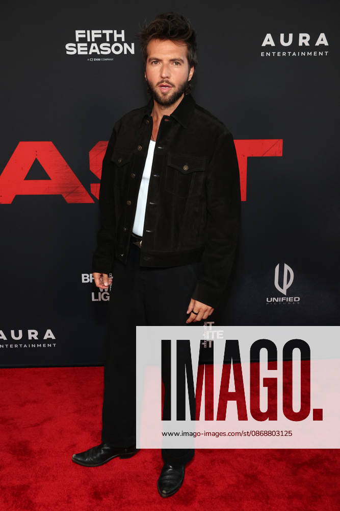 Inside arrivals for the Los Angeles premiere of The Beast at the Academy Museum of Motion Pictures Featuring: Guy Burnet Where: Los Angeles, California, United States When: 07 Oct 2026 Credit: Faye s Vision Cover Images . NOT FOR USE BY NEWSPAPERS BASED IN THE UK.