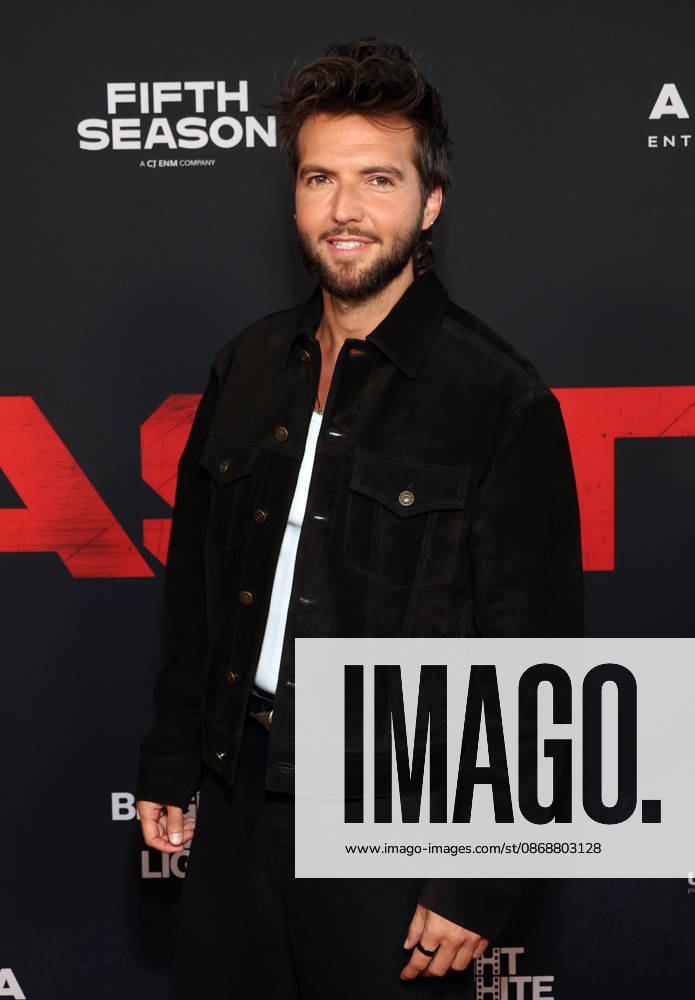 Inside arrivals for the Los Angeles premiere of The Beast at the Academy Museum of Motion Pictures Featuring: Guy Burnet Where: Los Angeles, California, United States When: 07 Oct 2026 Credit: Faye s Vision Cover Images . NOT FOR USE BY NEWSPAPERS BASED IN THE UK.
