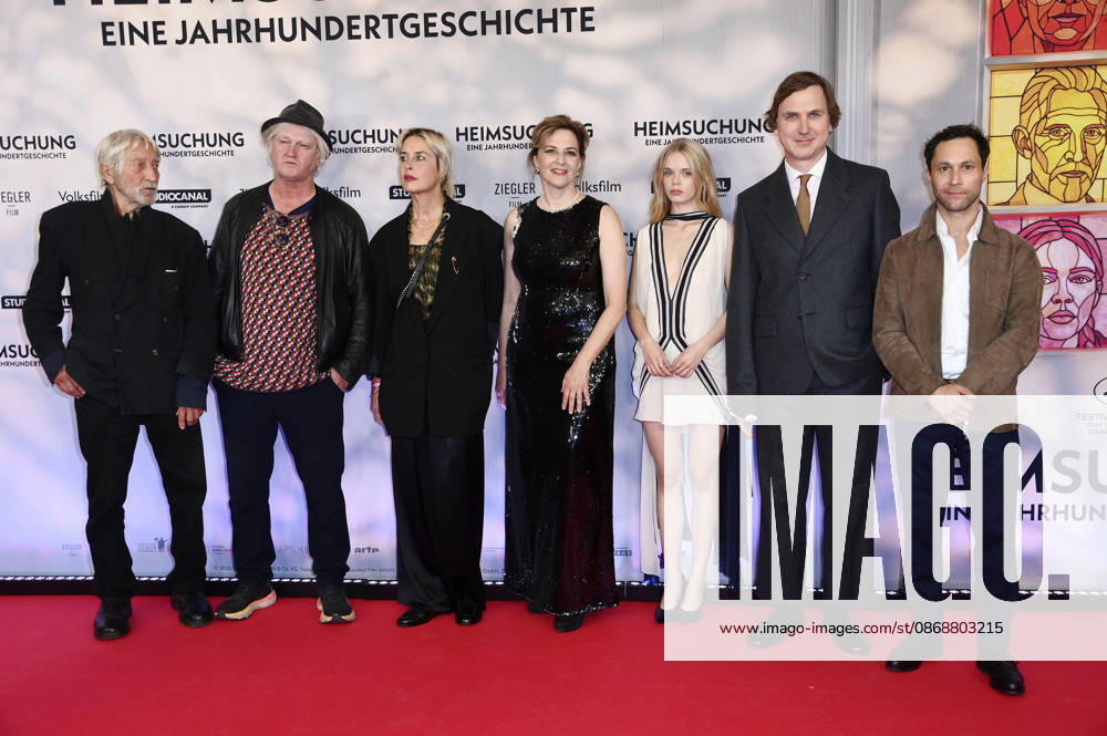 Wigand Witting, Detlev Buck, Susanne Wolff, Martina Gedeck, Maria Matschke Engel, Lars Eidinger und Ludwig Trepte bei der Premiere des Kinofilms Heimsuchung im Kino International. Berlin