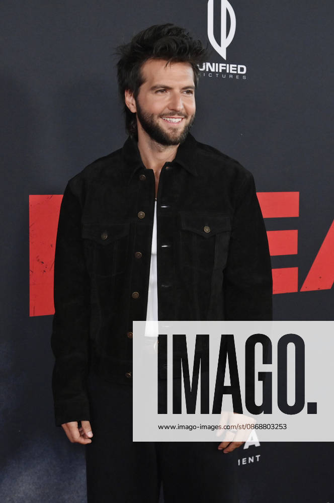 Cast member Guy Burnet attends the premiere of the motion picture thriller The Beast at the Academy museum of Motion Pictures in Los Angeles on Tuesday, October 10, 2026. Storyline: When a militia of unidentified hostiles coordinates a coup against the U.S., the president uncovers the extent of The Beast s highly classified offensive capabilities in order to save his life and America. LAP20261006802 JIMxRUYMEN