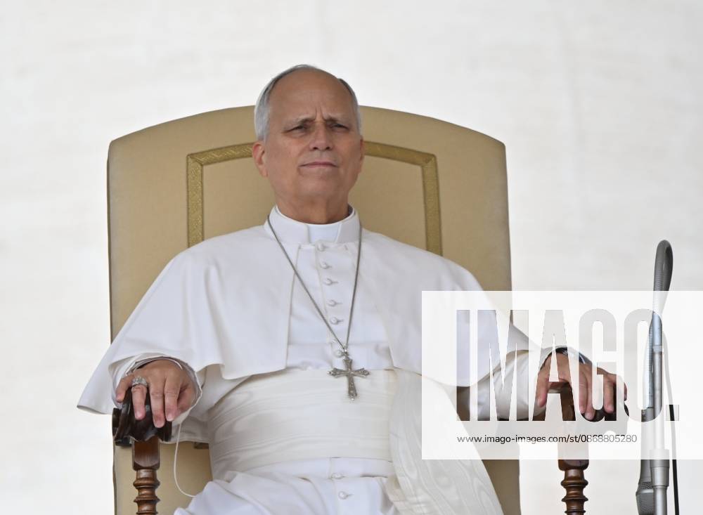 Italy, Rome,Vatican 2026-10-07 : Pope Leo XIV during his weekly general audience in St Peter s Square Italy, Rome,Vatican 2026-10-07 : Pope Leo XIV during his weekly general audience in St Peter s Square Copyright alessia.giuliani CPP - NO BOOKS