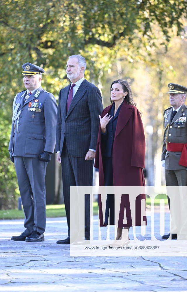Spain s King Felipe and Queen Letizia take part in a wreath-laying ceremony at the Hietaniemi Cemetery in Helsinki, Finland, on October 7, 2026. Spain s King Felipe and Queen Letizia are on a two-day state visit to Finland. - HEIKKI SAUKKOMAA Helsinki Finland