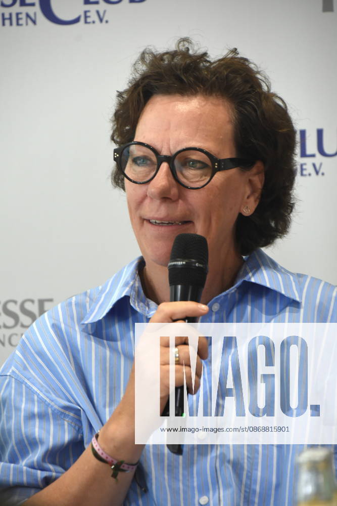 Margarete Prijak Wiesenbedienung München 07.10.2026 Presseclub München Eigenveranstaltung: Nach der Wiesn ist vor der Wiesn Das Rekord-Oktoberfest. Eine unterhaltsame Bilanz des größten Volksfestes der Welt mit Wirten, Pfarrern, Kellnerinnen, Trachtlern und Politikerinnen Foto Muenchen