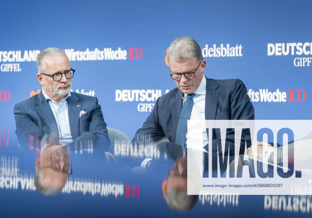 Marc Billeb + Christian Sewing EUR, Deutschland, Berlin, 07.10.2026: (l-r) Marc Billeb - Sprecher der Geschäftsführung, PwC Deutschland und Christian Sewing CEO Deutsche Bank, besuchen die in Berlin stattfindene Jubiläumsveranstaltung von 80 Jahre Handelsblatt und 100 Jahre WirtschaftsWoche.