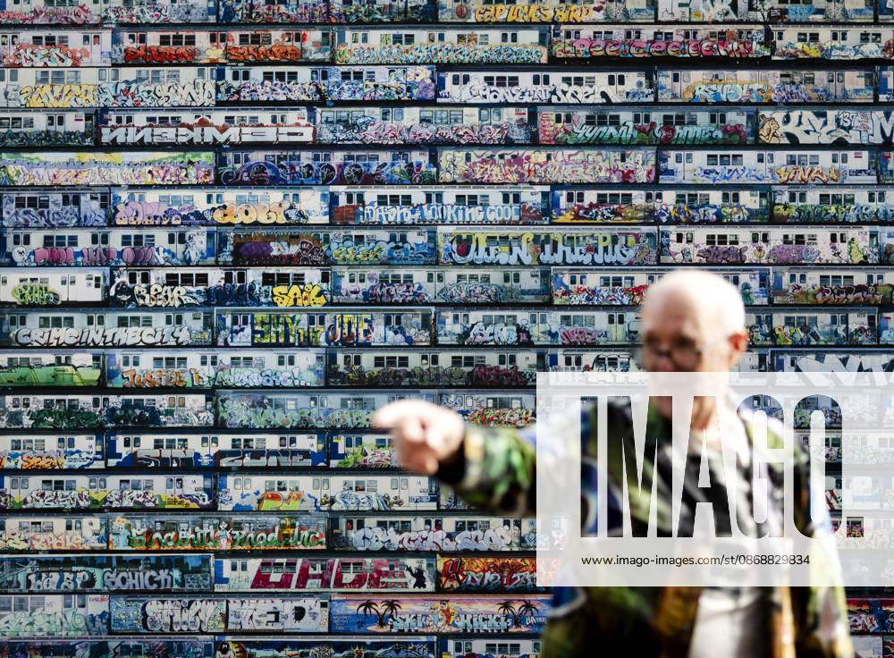 AMSTERDAM - New York photographer and documentary filmmaker Henry Chalfant during a press event preceding the opening of his exhibition ART IS NOT A CRIME at STRAAT Museum on the NDSM site. REMKO DE WAAL ANP netherlands out - belgium out