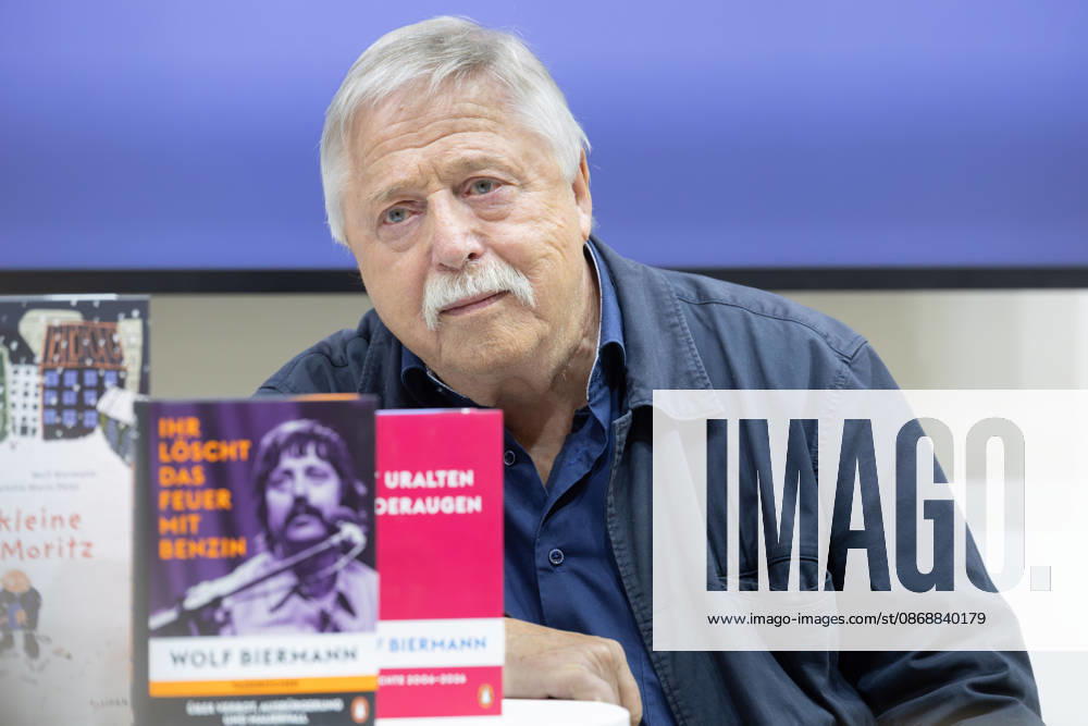 Buchmesse Frankfurt 2026 Wolf Biermann spricht über die Auszüge aus seinen Tagebüchern und sein bewegtes Leben. Buchtitel: Ihr löscht das Feuer mit Benzin., Frankfurt am Main Hessen Deutschland Messegelände