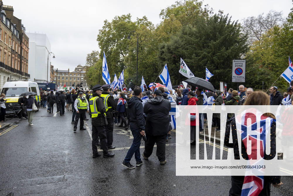 Pro-Israel Counter-Protest Disrupts Pro-Palestine Student March Russell Square, London, October 7, 2026 A pro-Palestine student march travelled from Lincolns Inn Fields towards Russell Square, where pro-Israel counter-protesters gathered with Israeli flags and placards. The counter-protest disrupted the student demonstration as police maintained a presence and kept the two groups separated., Credit:Zak Irfan Avalon