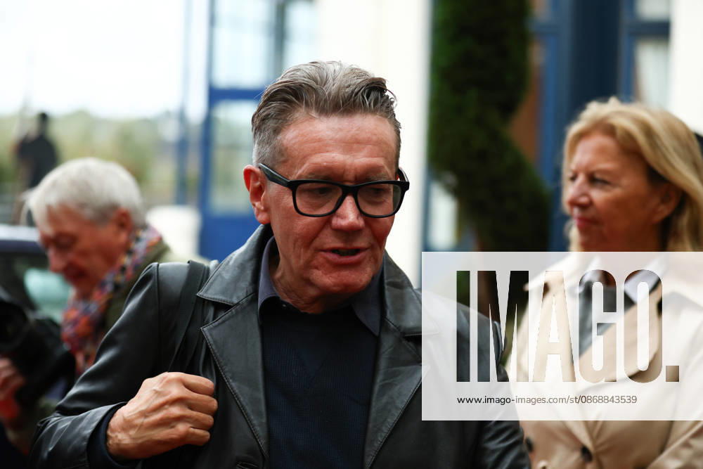 English filmmaker and producer STEPHEN WOOLEY arrives ahead of the 37th Dinard British and Irish Film Festival in Dinard, France. Dinard France - ZUMAc179 20261007_zep_c179_001