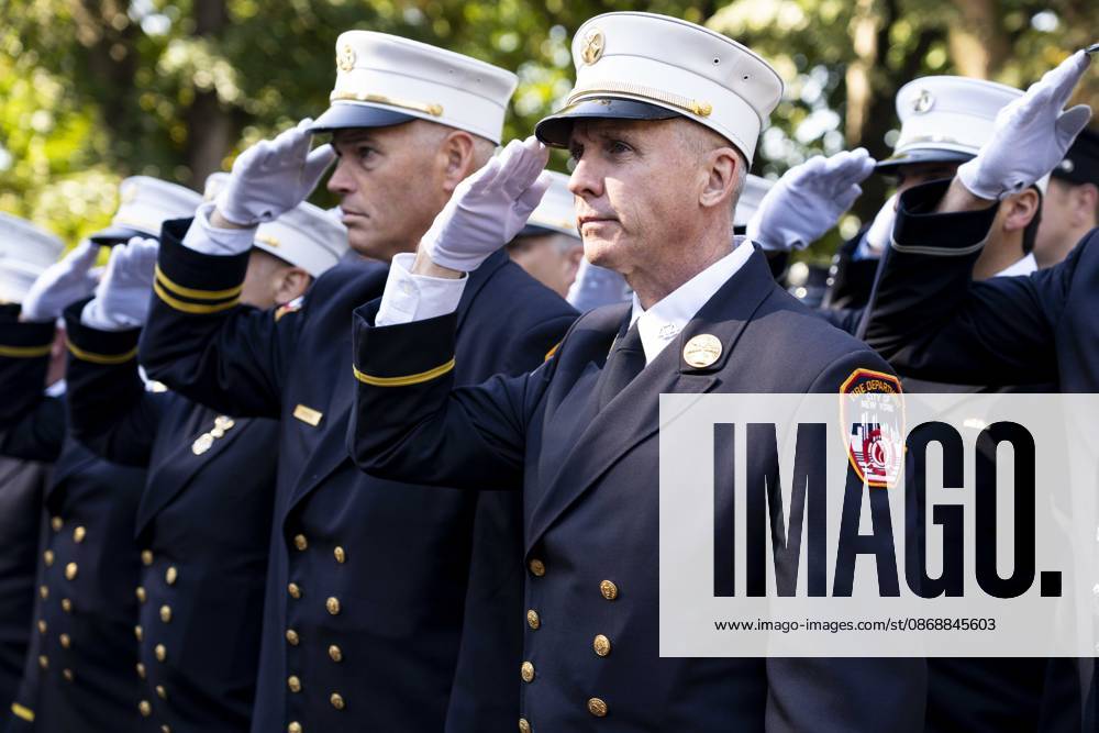 FDNY Firefighters at the 119th Annual FDNY (Fire Department of the City of New York) Memorial Service in New York City. New York City United States - ZUMAb161 20261007_aap_b161_006